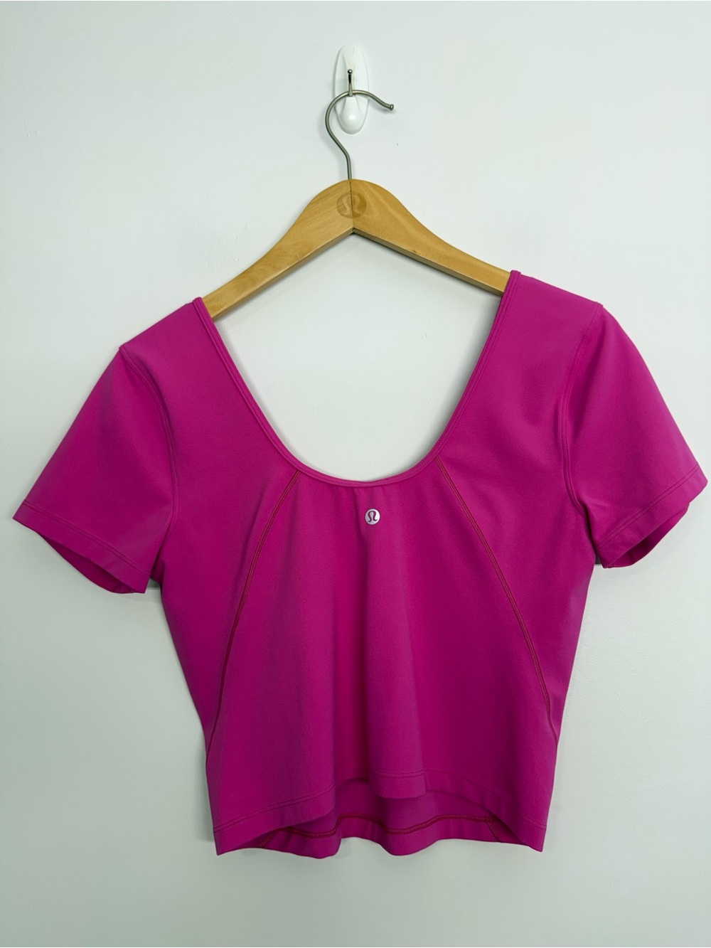 Lululemon Align Tee Sonic Pink Size 6/8? PTP: 17.5” - Picture 2 of 3